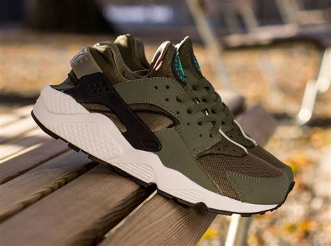 nike air max huarache wildleder grün|Green Huarache (4) .